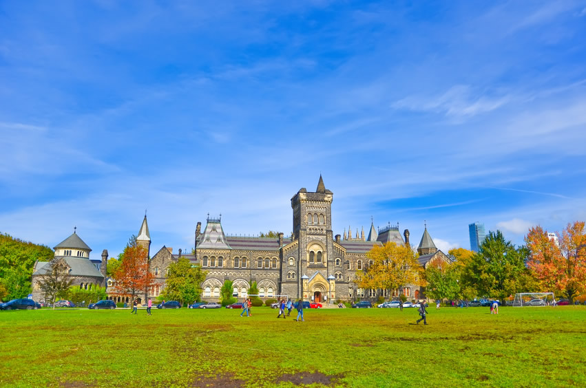 トロントの大学