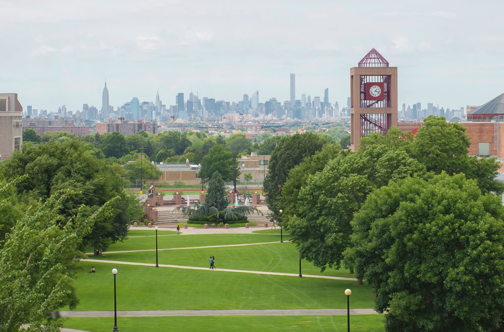 ニューヨーク市立大学クイーンズ校