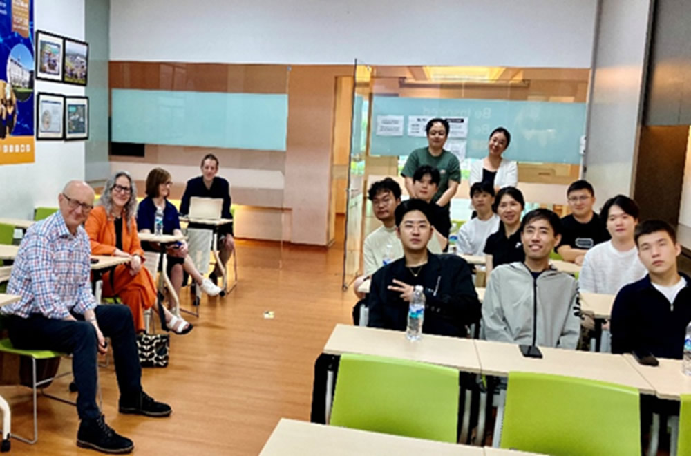 学生2