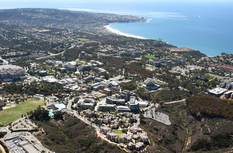 UC San Diego（カリフォルニア大学サンディエゴ校校）